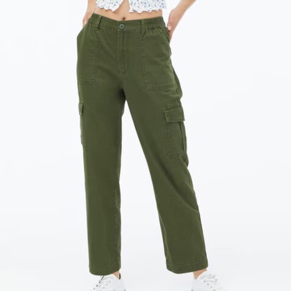 Aeropostale High Rise Relaxed Straight Leg Cargo Pants Army Green Size XL - Picture 1 of 7